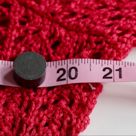 ⚡️🎄NWOT red Chico’s open weave sweater. Size 2 = size 12/14. Perfect holiday top - Picture 6 of 7